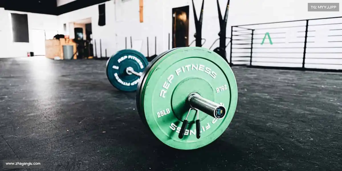 <strong>必一运动</strong>🏒冰与火的碰撞，力与美的绽放 —— 体育，让世界为你沸腾！